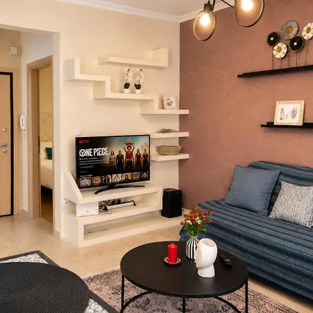 Apartman White Tulip Modern Near Papafi Metro, *
